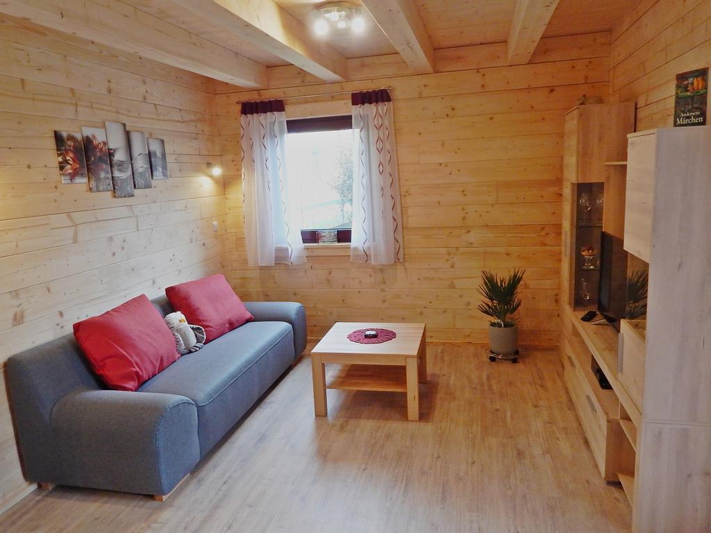 Holzblockhaus Stark كيلهايم المظهر الخارجي الصورة